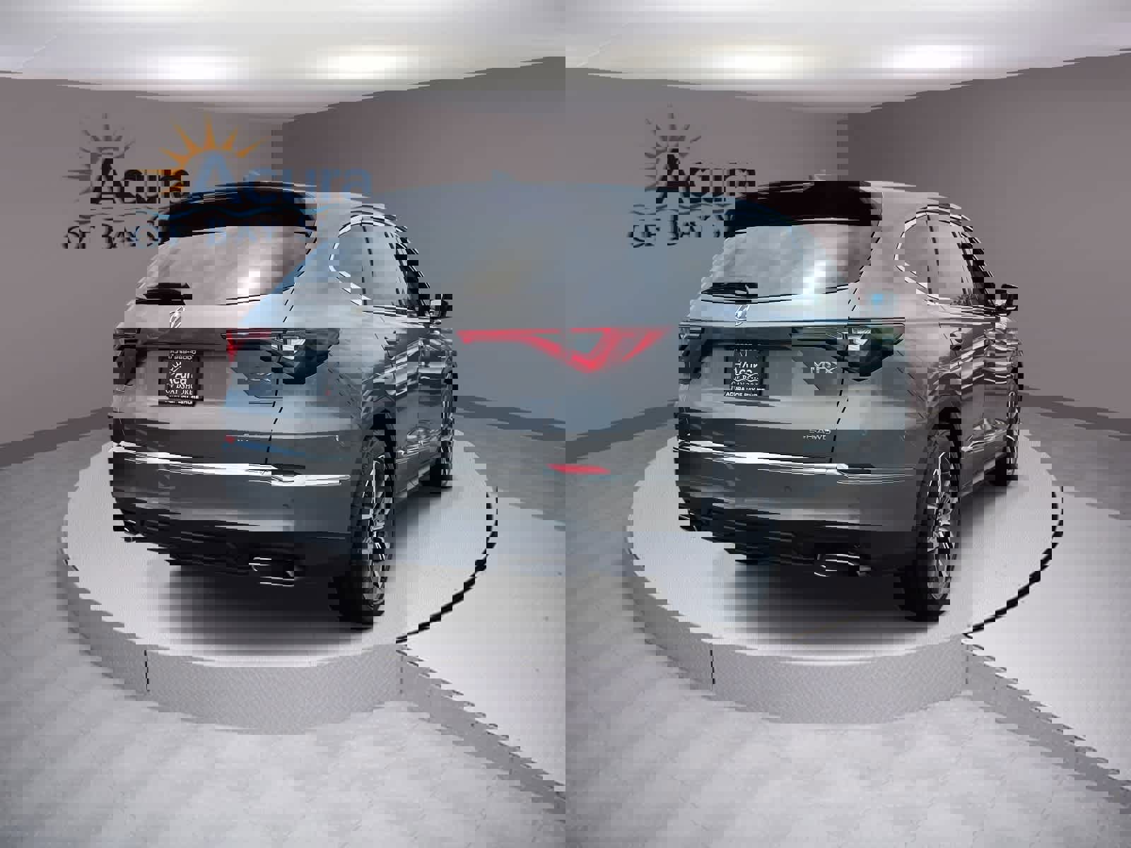 Used 2022 Acura MDX SH-AWD w/ Technology Package image 3