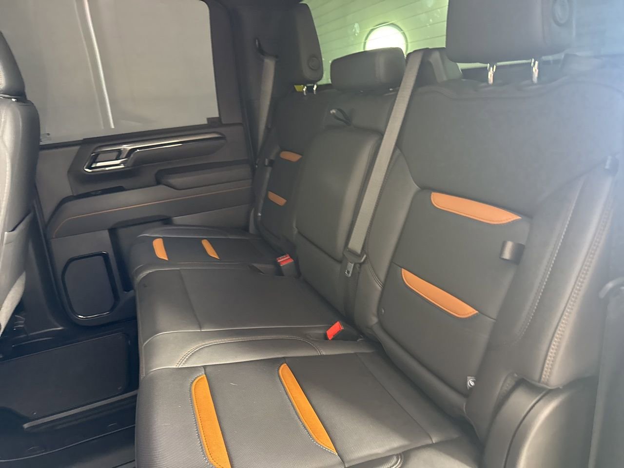 Used 2025 GMC Sierra 2500 AT4 image 21
