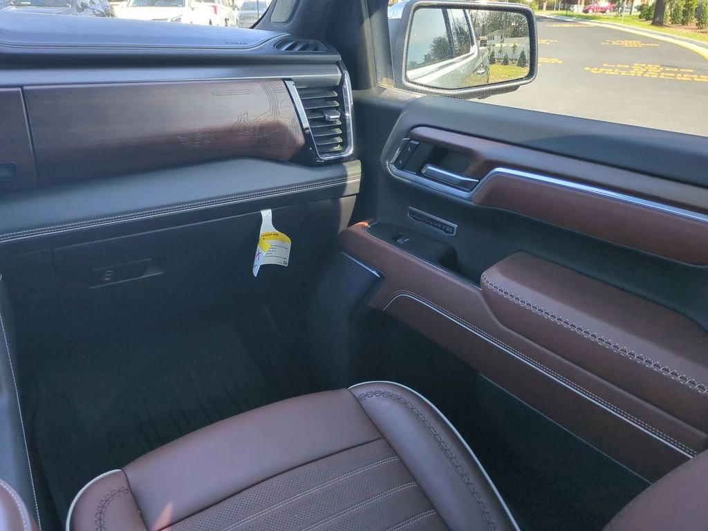 Used 2024 GMC Sierra 1500 Denali Ultimate image 17