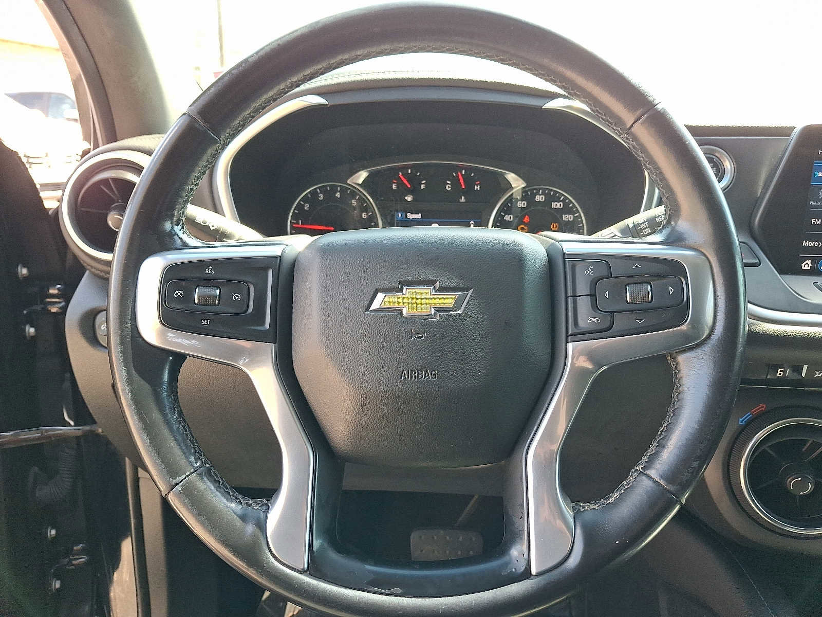 Used 2020 Chevrolet Blazer LT FWD image 19