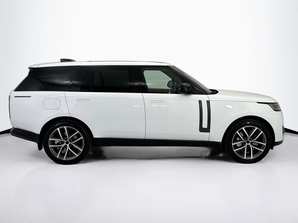New 2026 Land Rover Range Rover Long Wheelbase SE AWD/4WD image 4