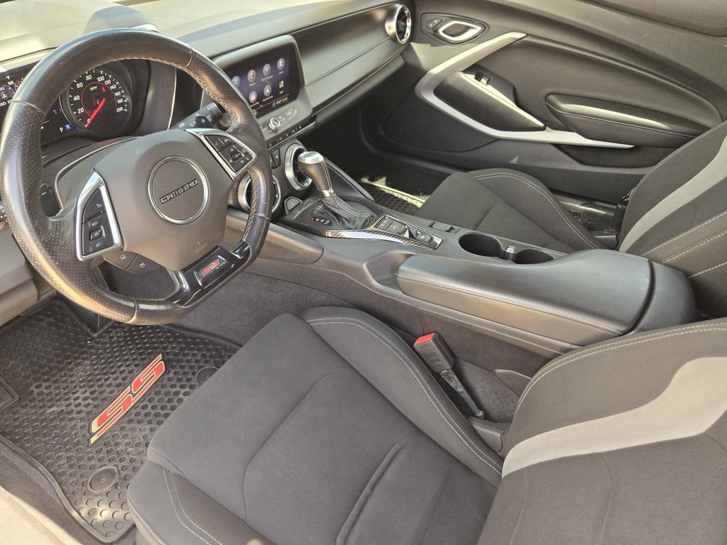 Used 2020 Chevrolet Camaro SS RWD image 23