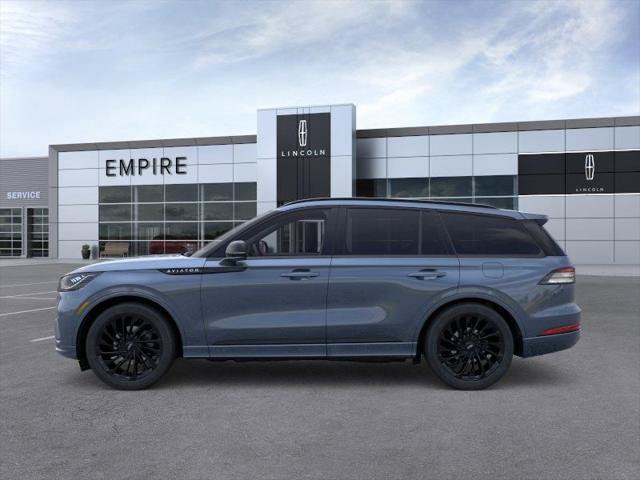 New 2026 Lincoln Aviator Reserve w/ Jet Appearance Package AWD/4WD image 3