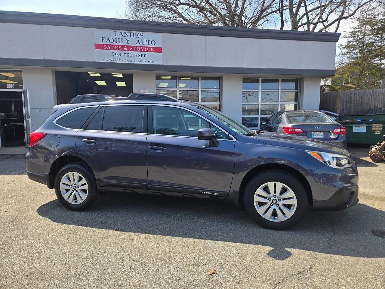 Used 2015 Subaru Outback 2.5i Premium AWD/4WD image 3