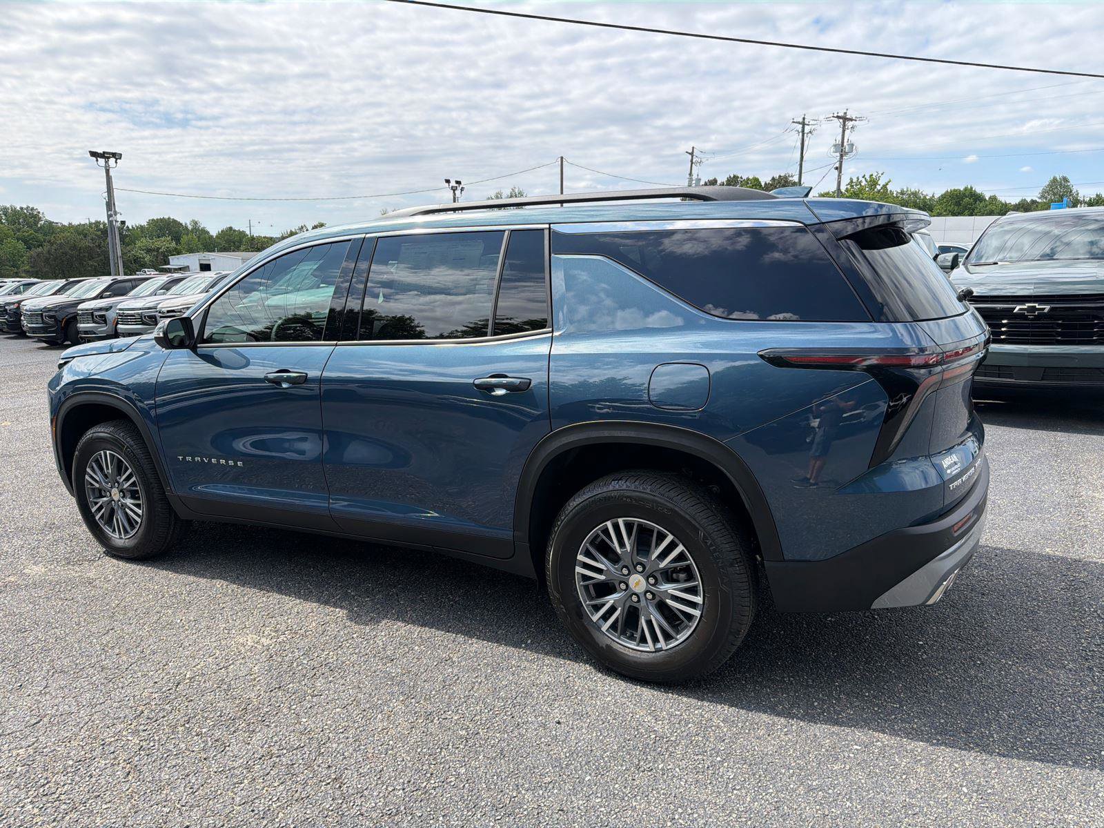 New 2026 Chevrolet Traverse LT AWD/4WD image 8