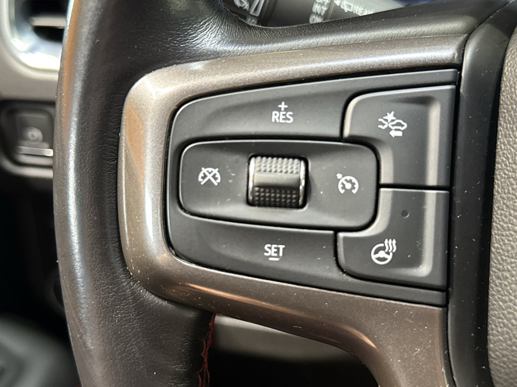 Used 2022 Chevrolet Suburban RST w/ Luxury Package AWD/4WD image 26