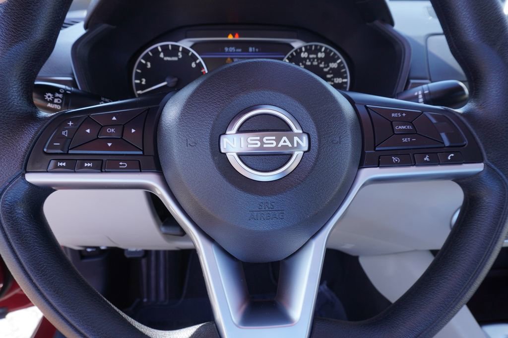 Certified 2025 Nissan Altima 2.5 SV FWD image 17