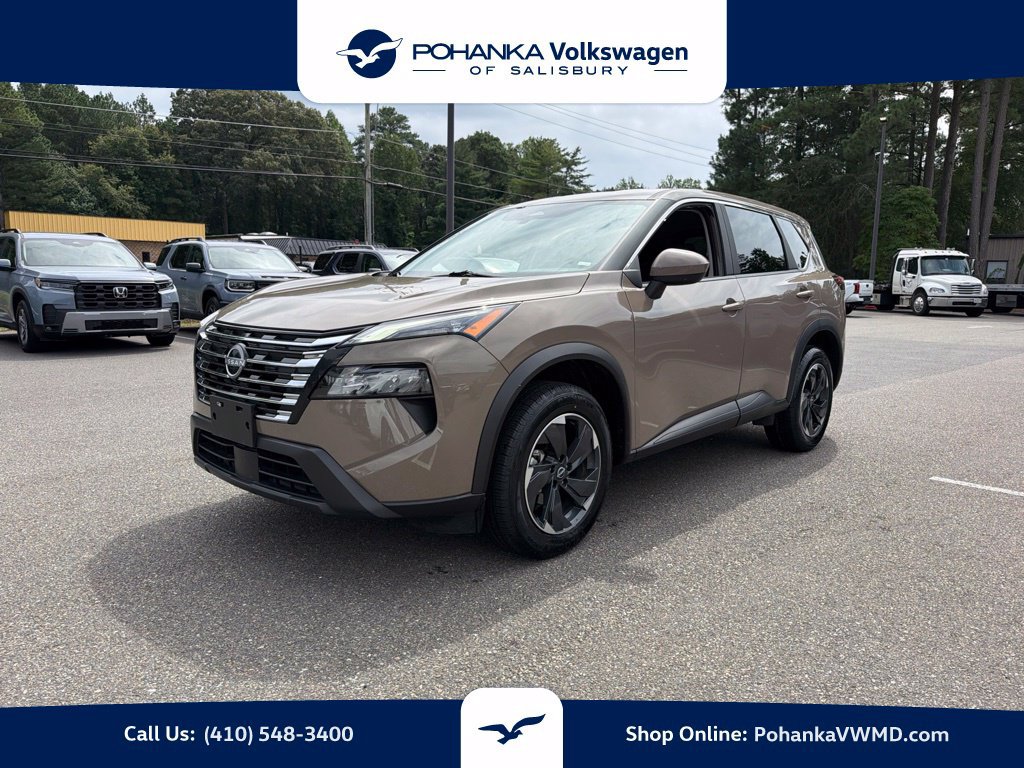 Used 2025 Nissan Rogue SV FWD image 1