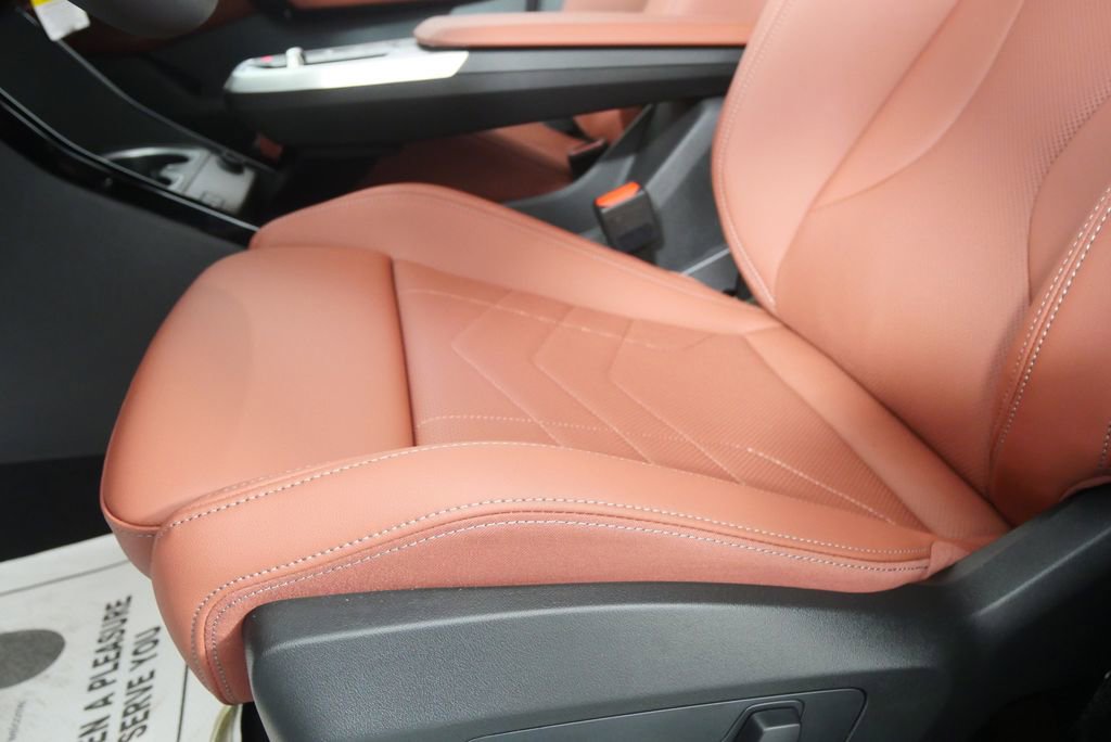 New 2026 BMW X2 xDrive28i w/ Technology Package AWD/4WD image 9