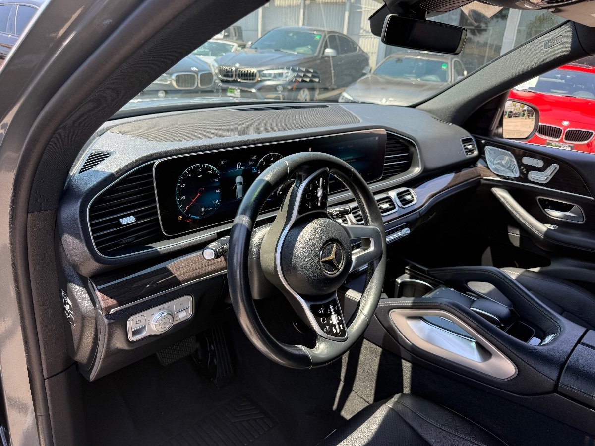Used 2020 Mercedes-Benz GLE 350 w/ 3rd Row Seat Package image 10