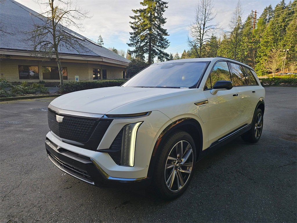 New 2026 Cadillac Vistiq Sport image 3