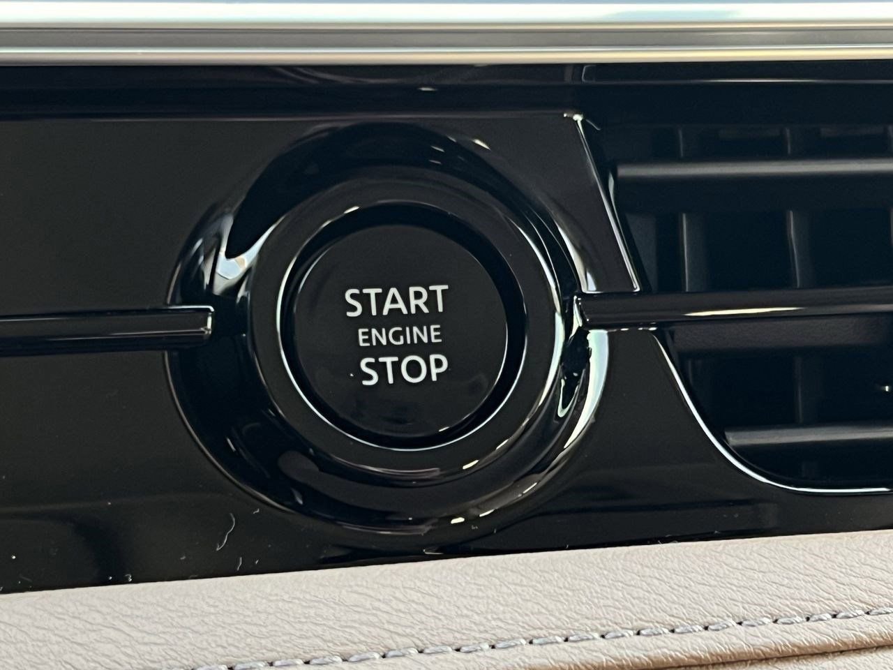 New 2026 INFINITI QX80 Luxe image 18