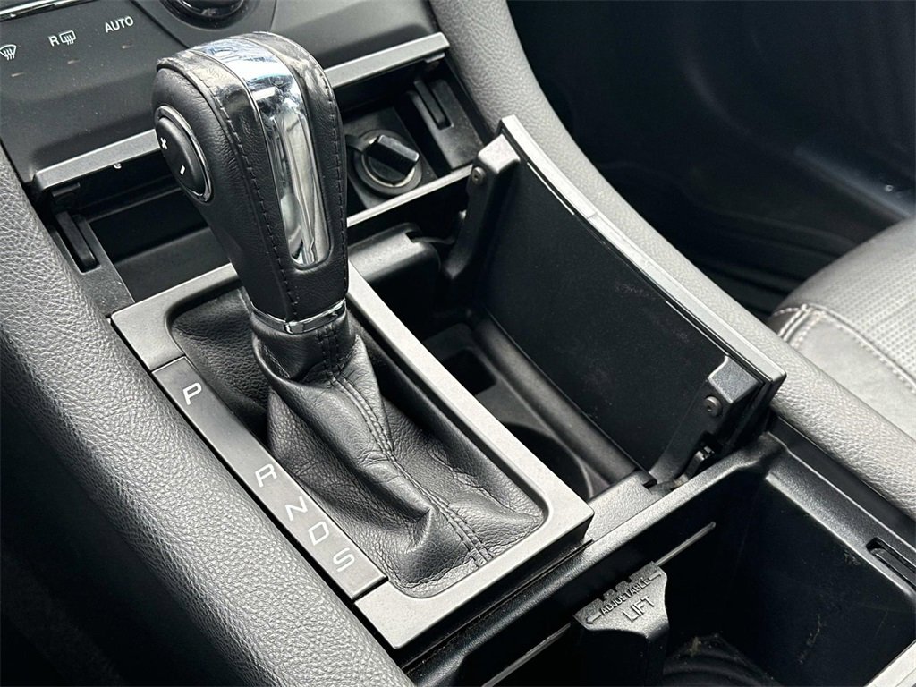 Used 2016 Ford Taurus Limited image 31