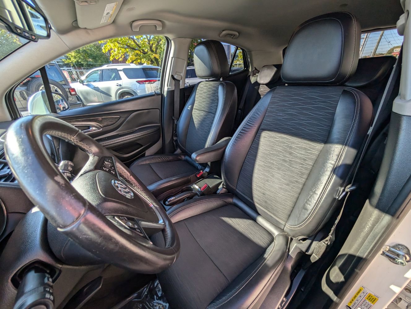 Used 2016 Buick Encore Convenience FWD image 16