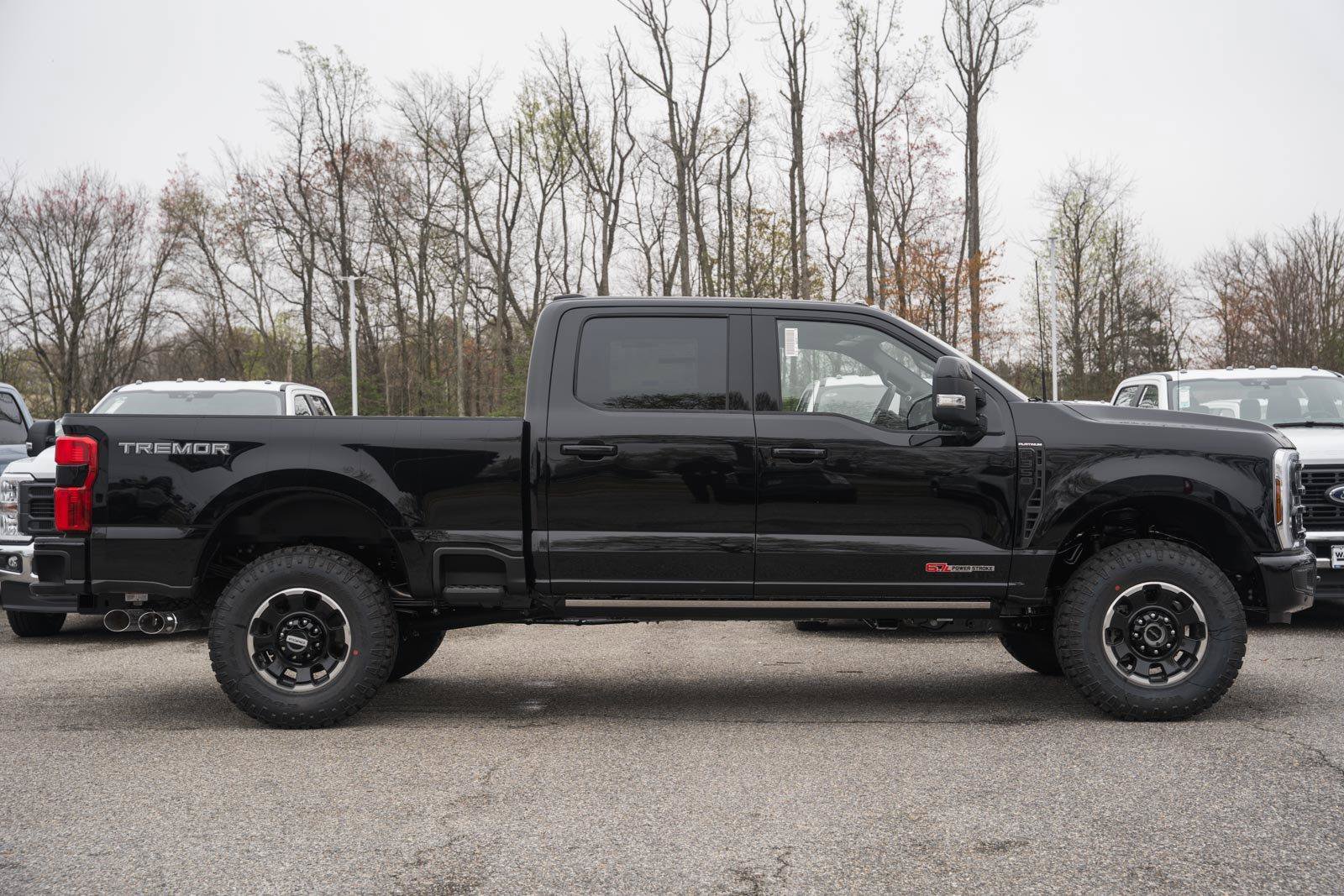 New 2026 Ford F350 Platinum w/ Tremor Off-Road Package AWD/4WD image 3