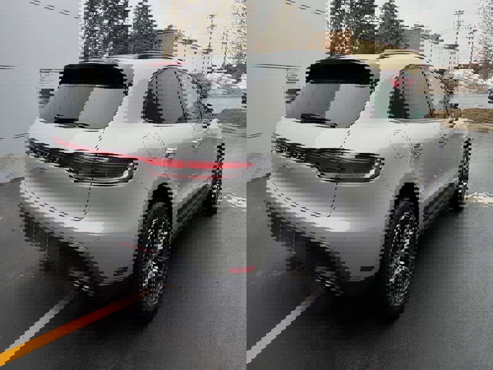 New 2026 Porsche Macan image 37