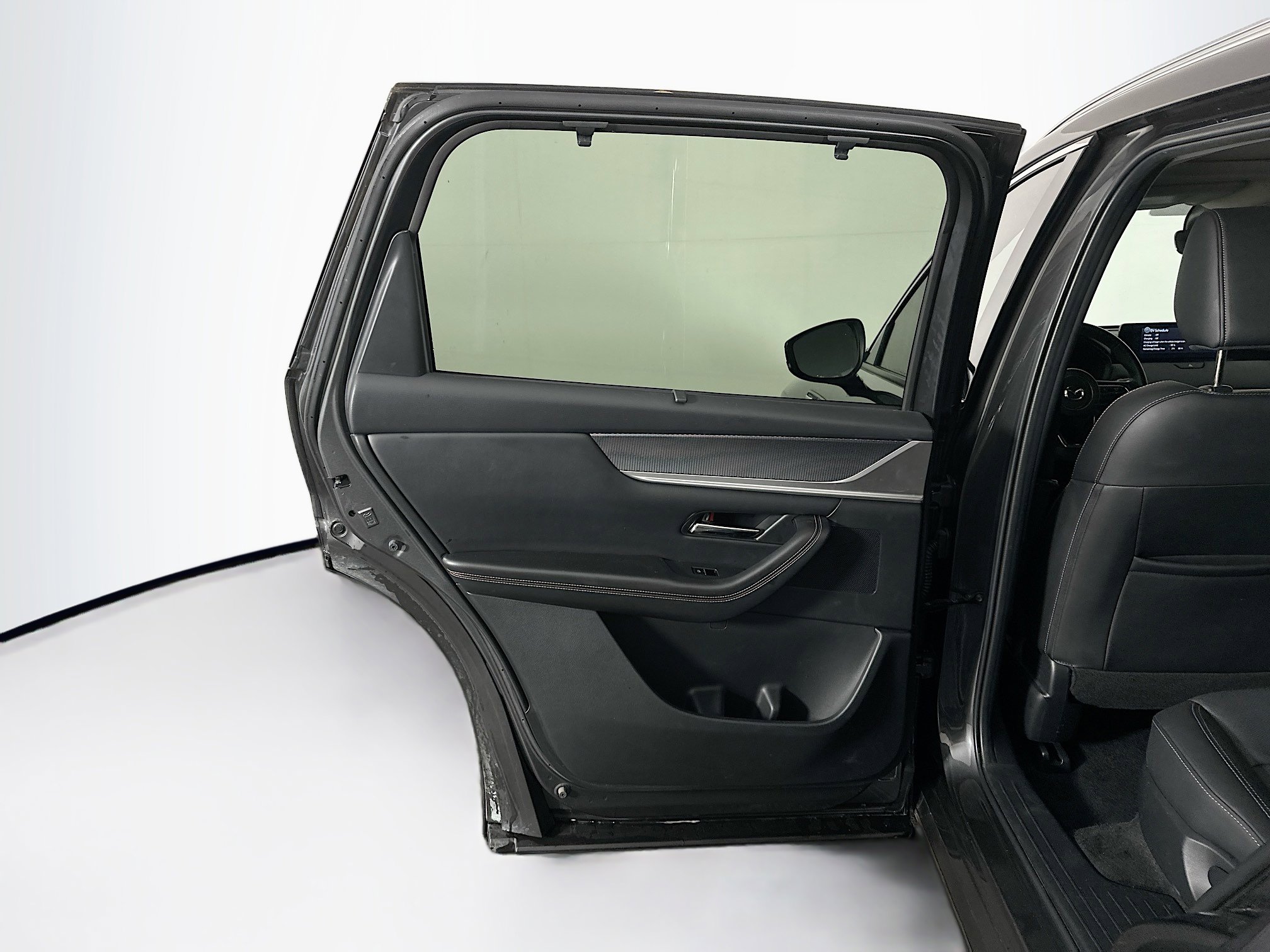 Used 2024 MAZDA CX-90 Plug-In Hybrid w/ Premium Pkg image 28