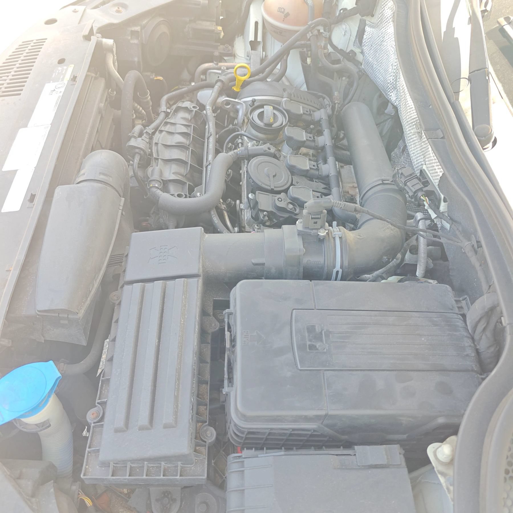 Used 2015 Volkswagen Tiguan SE FWD image 48