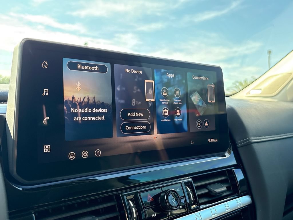 New 2026 Nissan Pathfinder Platinum FWD image 16