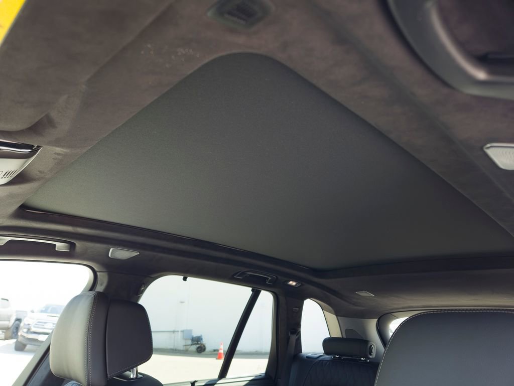 New 2026 BMW X5 M60i image 13