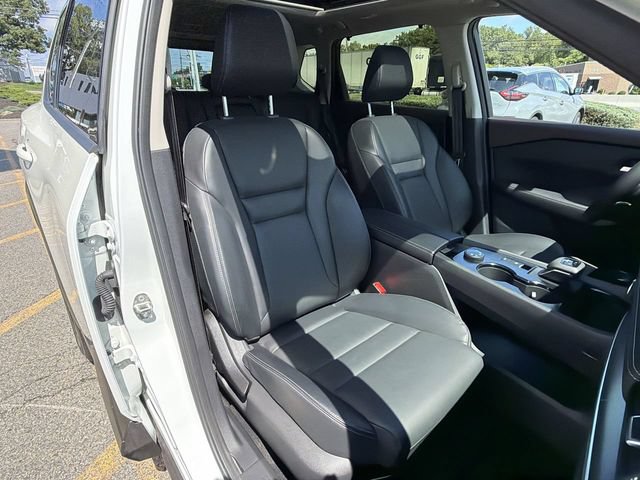 Certified 2023 Nissan Rogue SV w/ SV Premium B Package AWD/4WD image 25