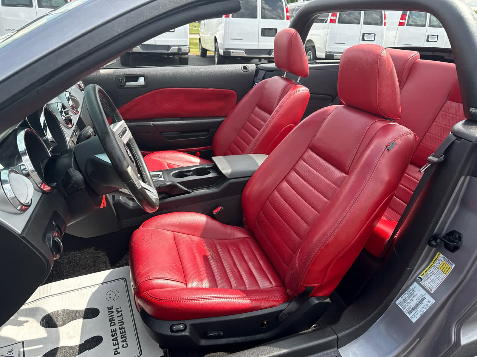Used 2006 Ford Mustang GT RWD image 11