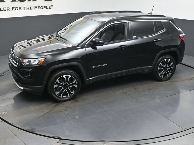 Used 2023 Jeep Compass Limited w/ Sun and Sound Group AWD/4WD image 44