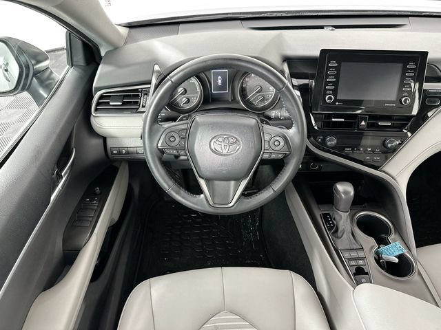 Used 2022 Toyota Camry SE FWD image 10
