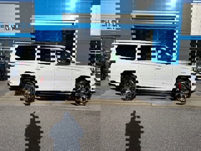 Used 2023 Jeep Wagoneer L Series II image 3