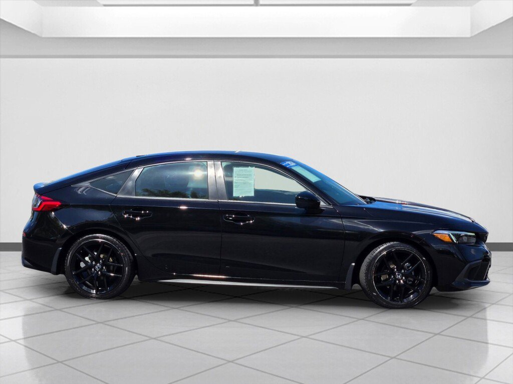 Certified 2024 Honda Civic Sport image 4