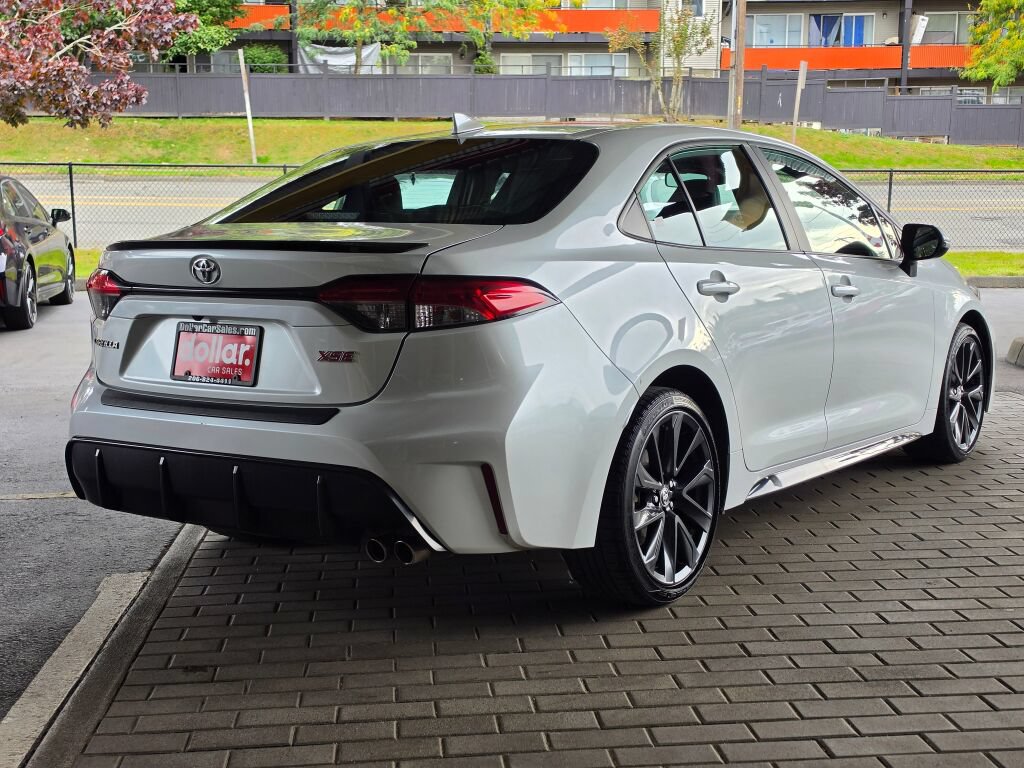 Used 2024 Toyota Corolla XSE FWD image 5