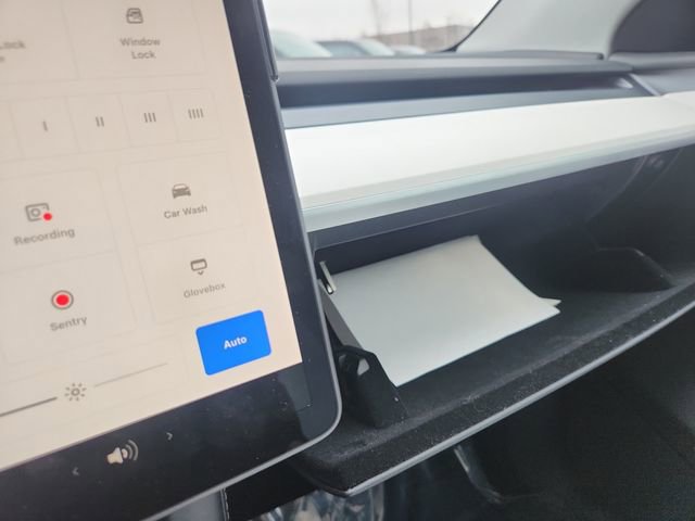 Used 2025 Tesla Model Y Long Range image 24