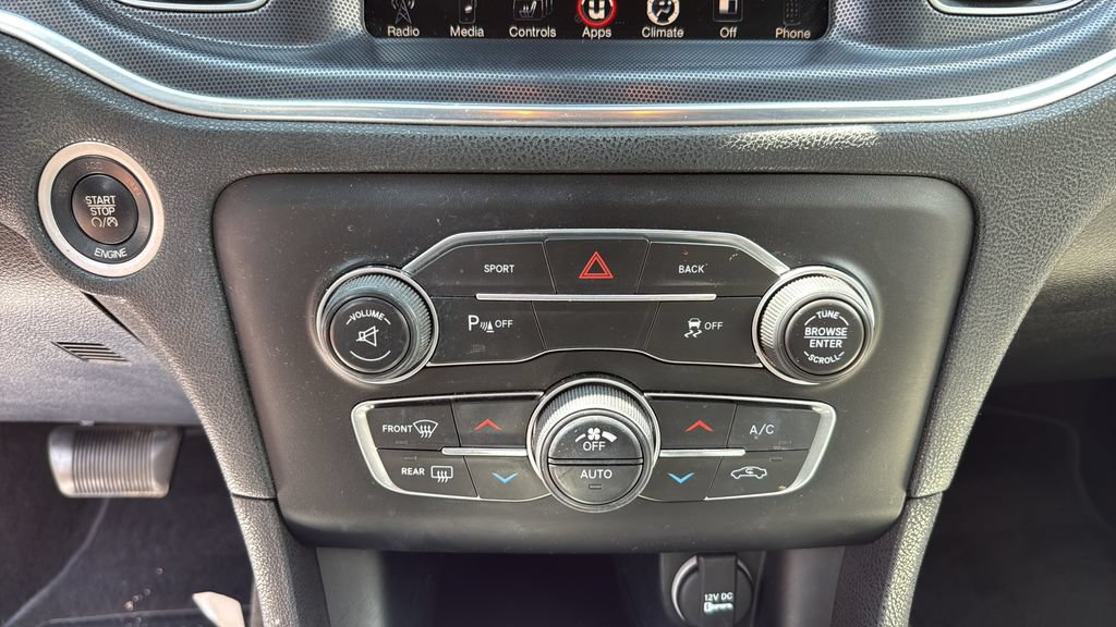 Used 2016 Dodge Charger SXT w/ AWD Plus Group image 27