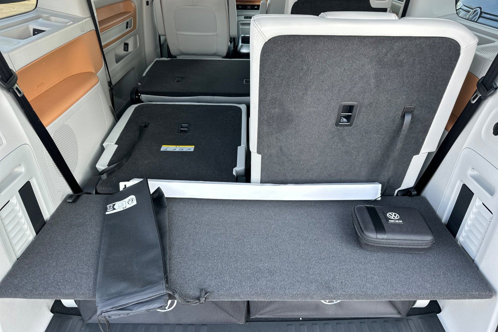 New 2025 Volkswagen ID. Buzz 1st Edition image 14