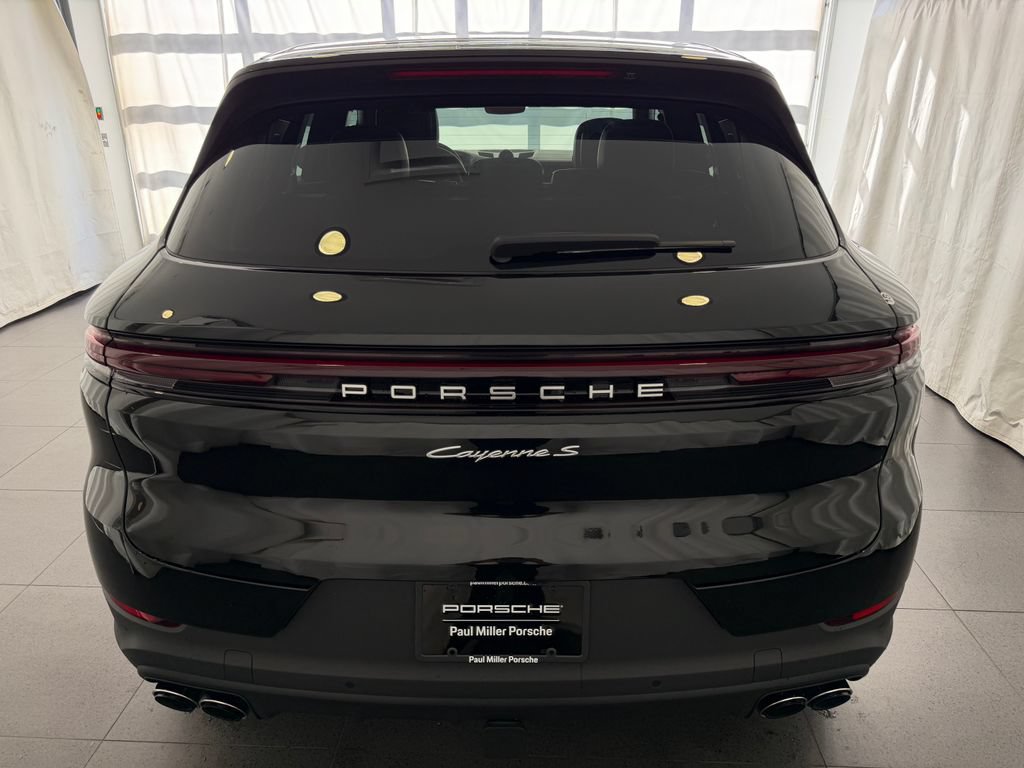 New 2026 Porsche Cayenne S AWD/4WD image 8
