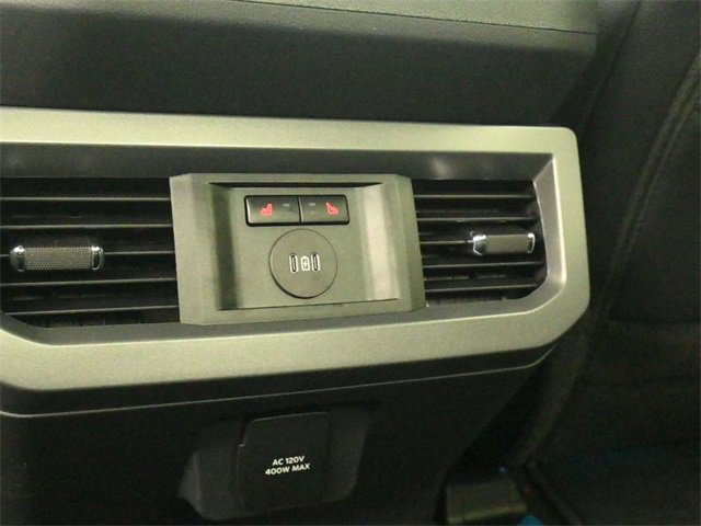 New 2026 Ford F250 Lariat w/ FX4 Off-Road Package image 11