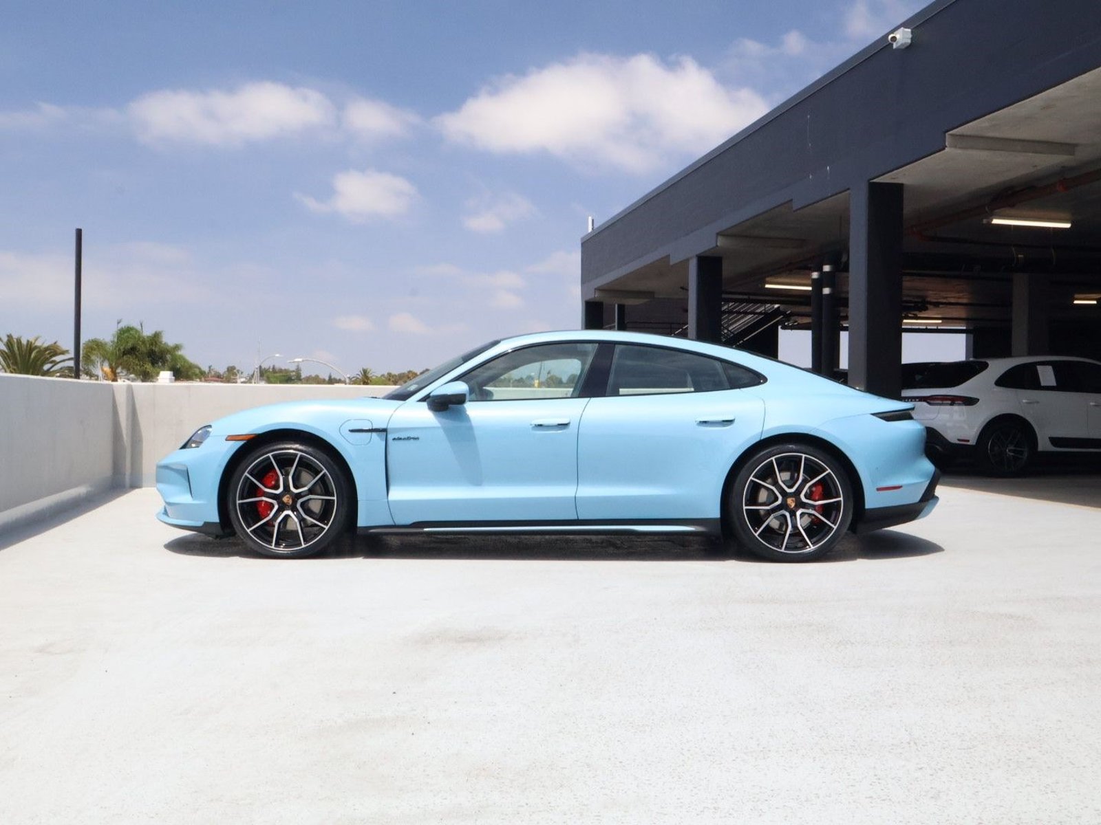 New 2026 Porsche Taycan 4S AWD/4WD image 2