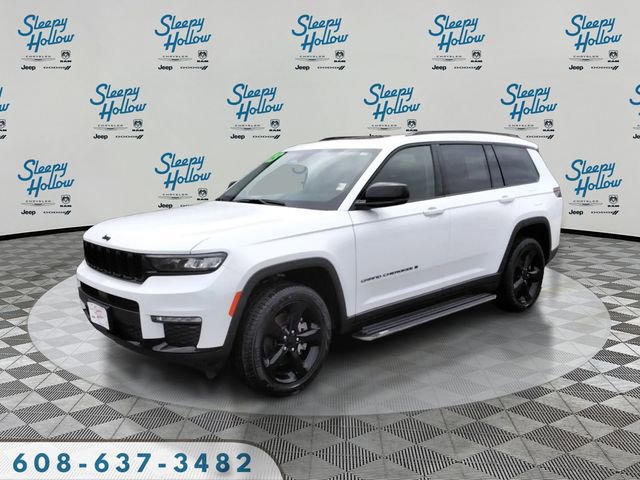 Used 2023 Jeep Grand Cherokee L Limited w/ Black Appearance Package AWD/4WD image 1