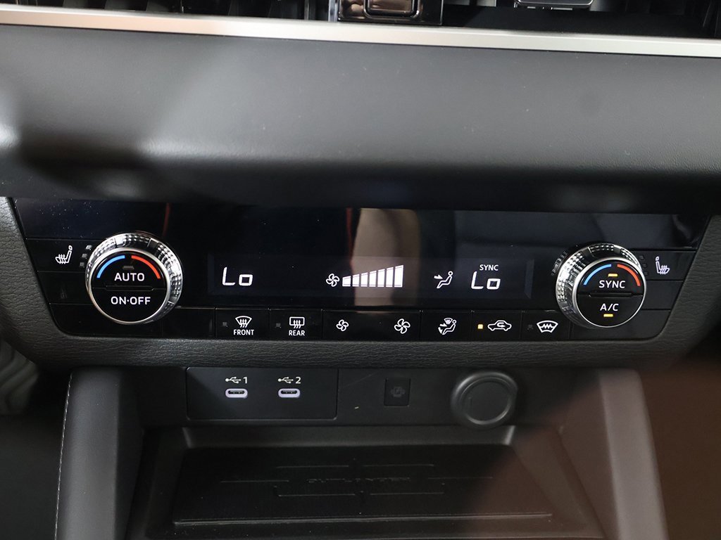New 2025 Mitsubishi Outlander SE image 52