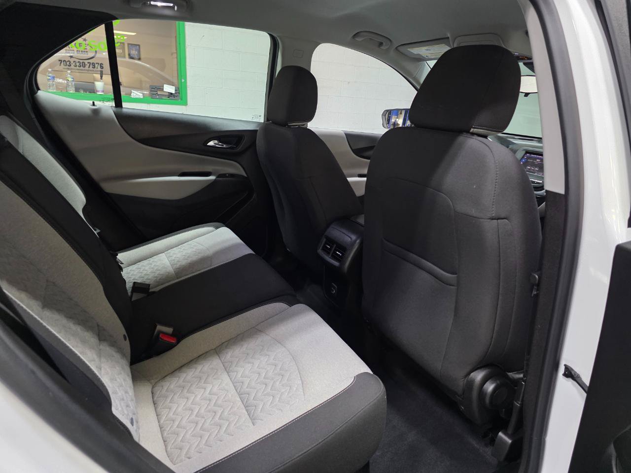 Used 2022 Chevrolet Equinox LS FWD image 22