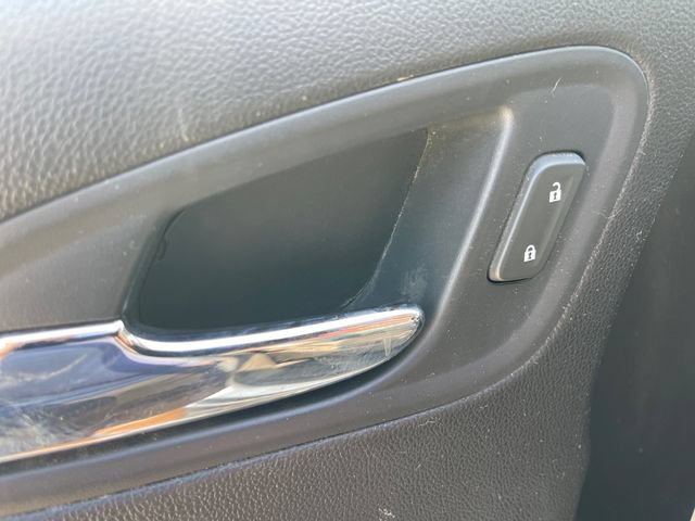 Used 2019 Chevrolet Colorado Z71 AWD/4WD image 17