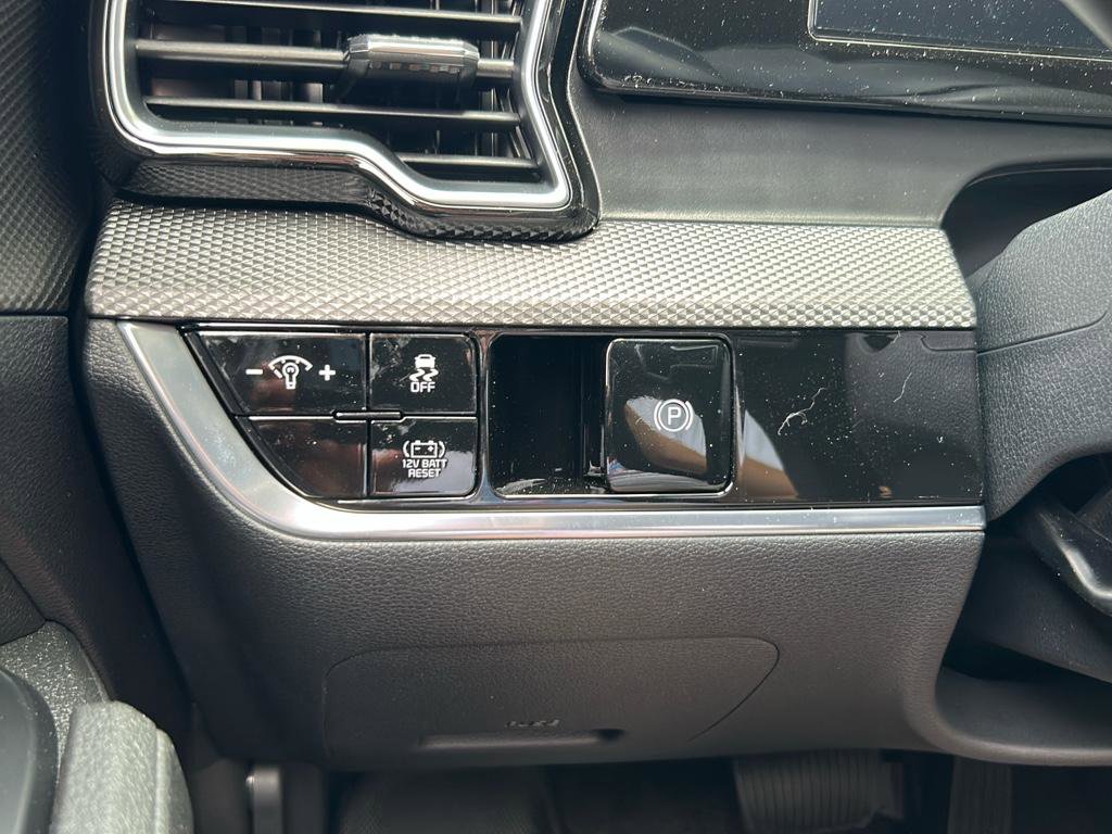 New 2025 Kia Sportage LX image 25