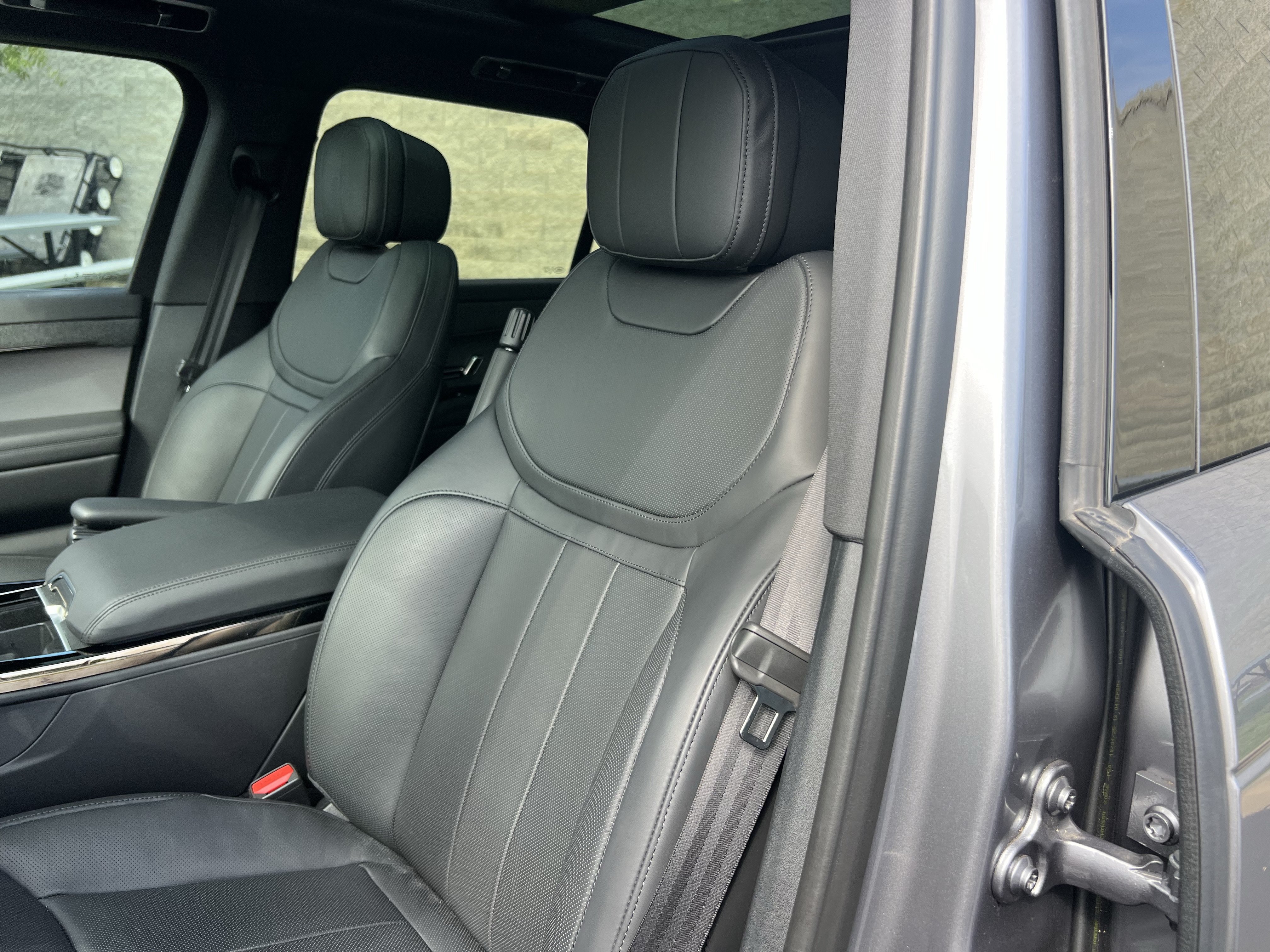 Certified 2025 Land Rover Range Rover Sport Dynamic SE AWD/4WD image 16