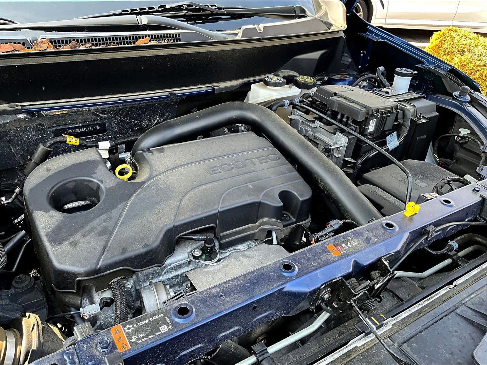 Used 2023 Chevrolet Equinox LS image 32