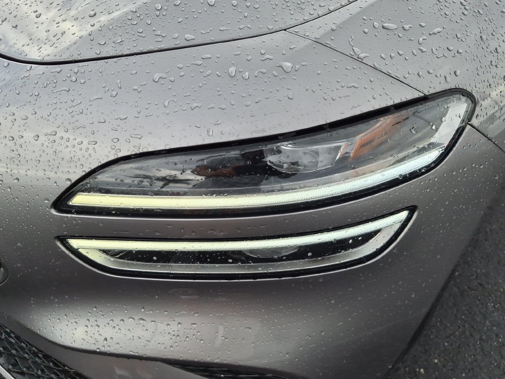 Used 2025 Genesis G70 2.5T RWD image 9