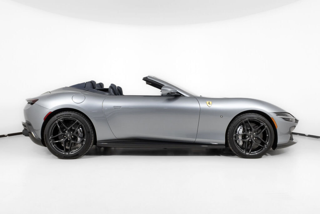 Used 2025 Ferrari Roma Spider image 10