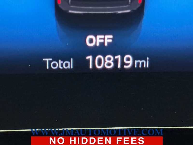 Used 2025 BMW X1 xDrive28i AWD/4WD image 22