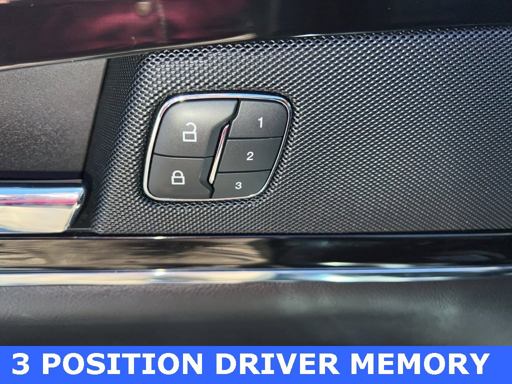 Used 2022 Lincoln Nautilus Reserve w/ Class II Trailer Tow Package image 13