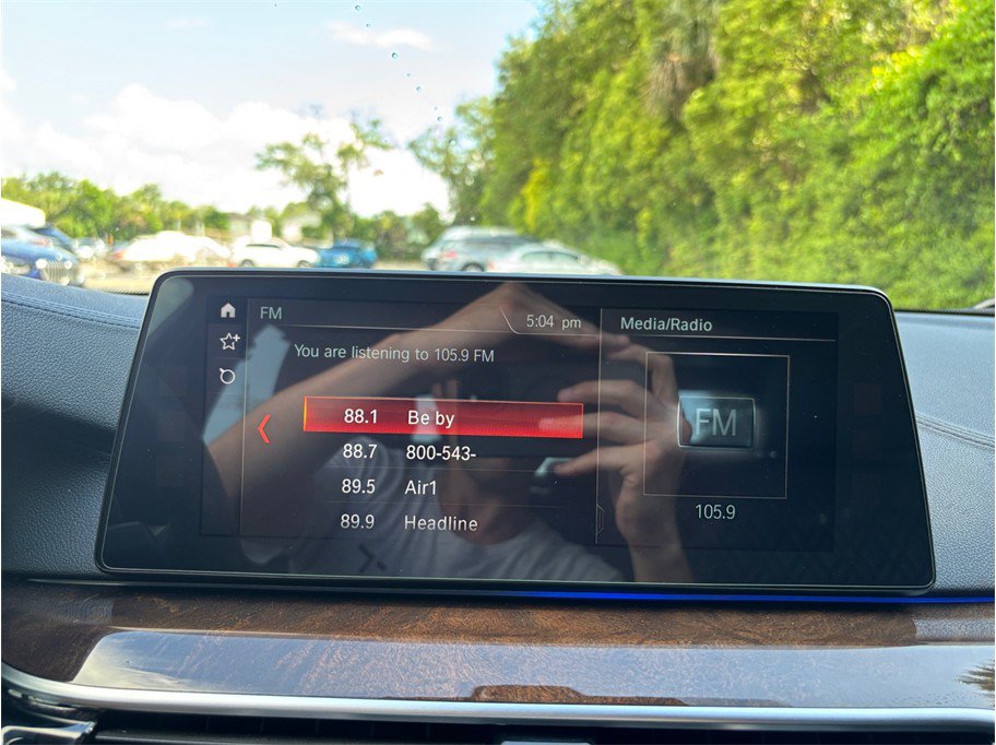 Used 2018 BMW M550i xDrive AWD/4WD image 32
