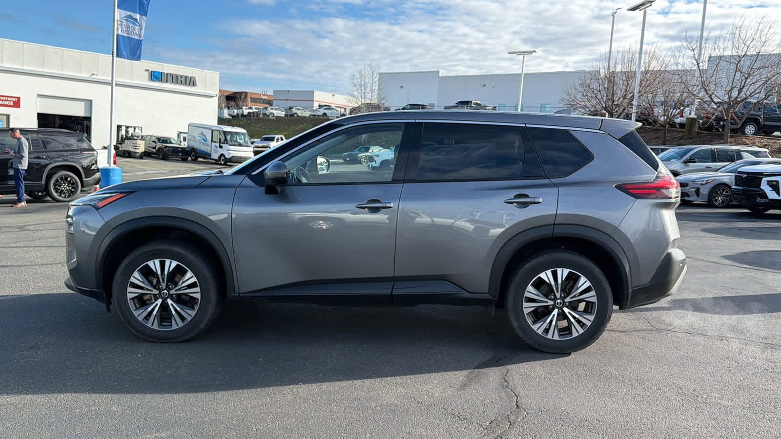 Used 2021 Nissan Rogue SV image 8